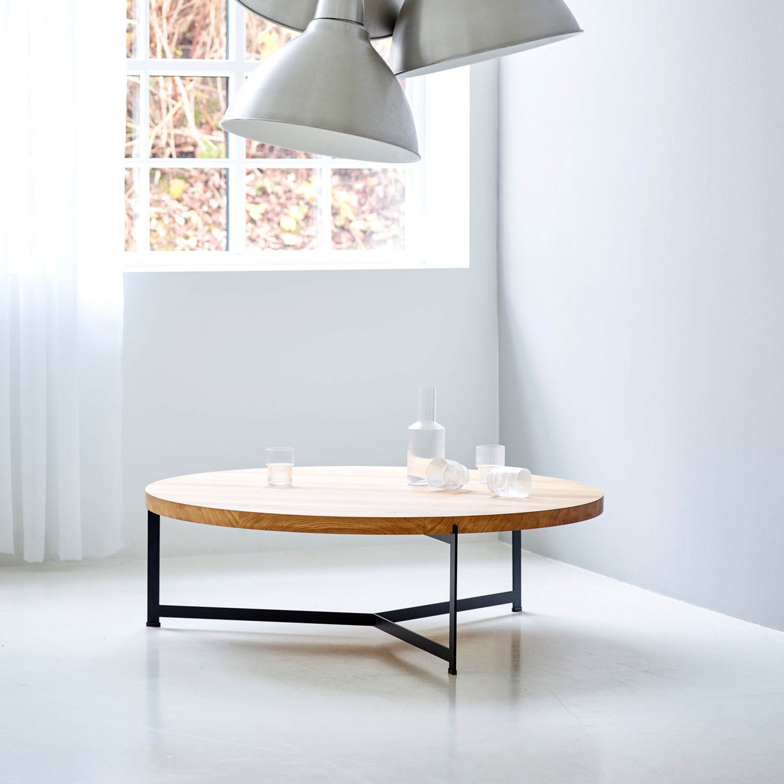 DK3 Plateau Coffee Side Table