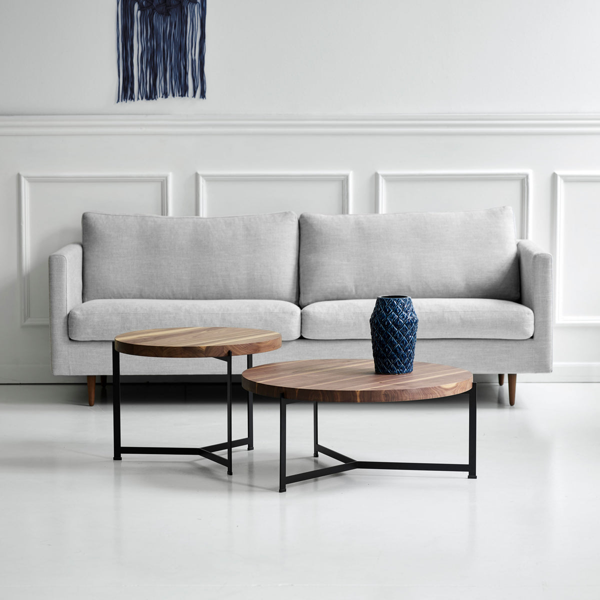 DK3 Plateau Coffee Side Table