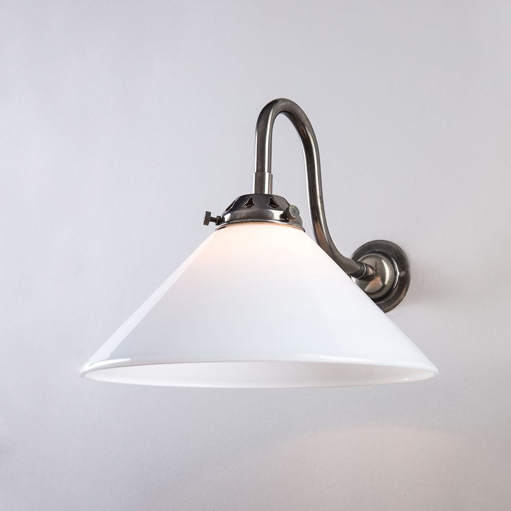 Outlet Old School Electric - Bathroom Version : Conical B22 Glass Wall Light