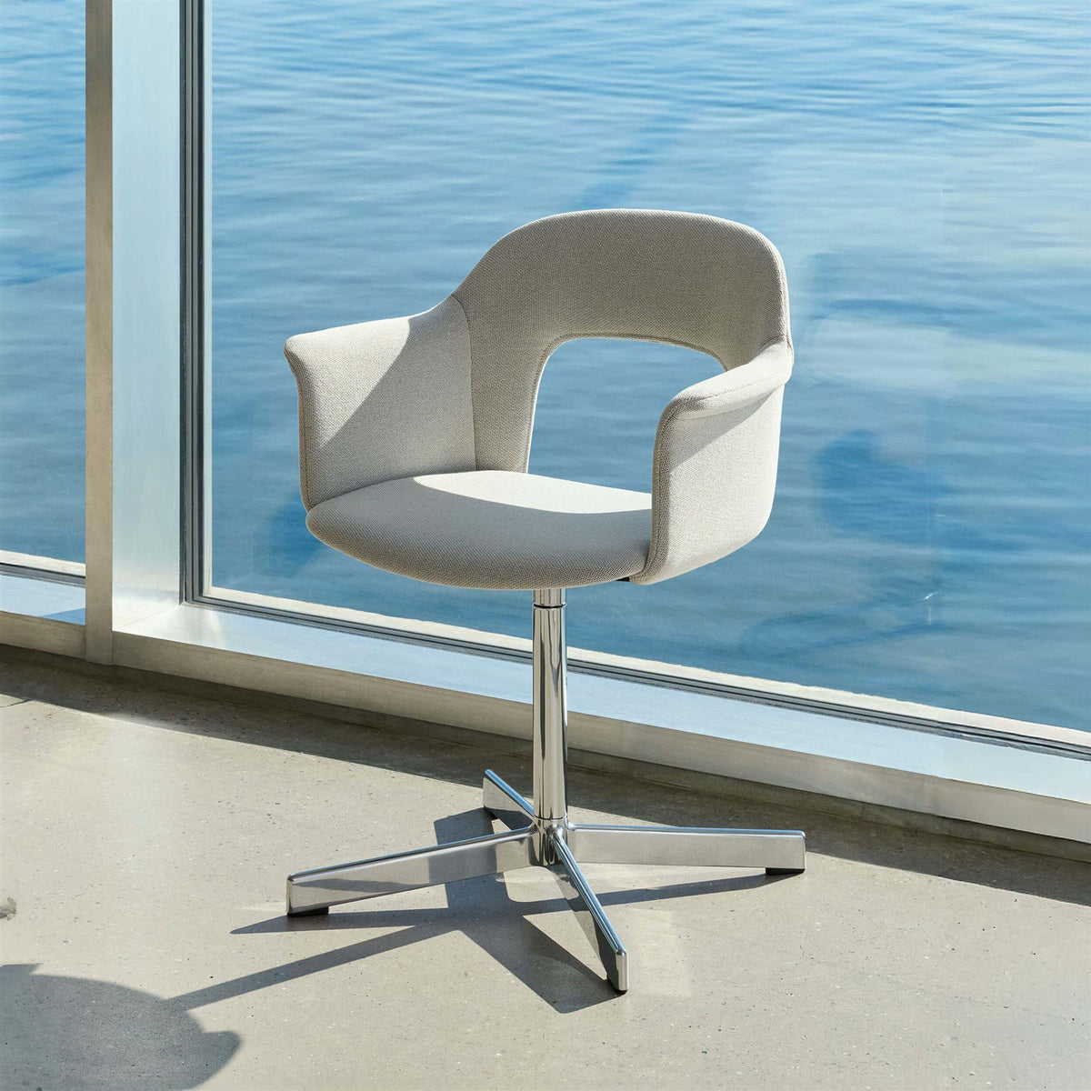 HAY Layout Armchair 234 with 4 Star Swivel Base