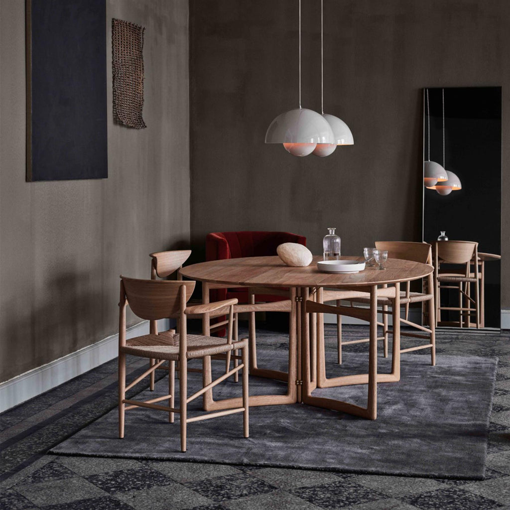 &Tradition Drawn HM3 & HM4 Dining Chair