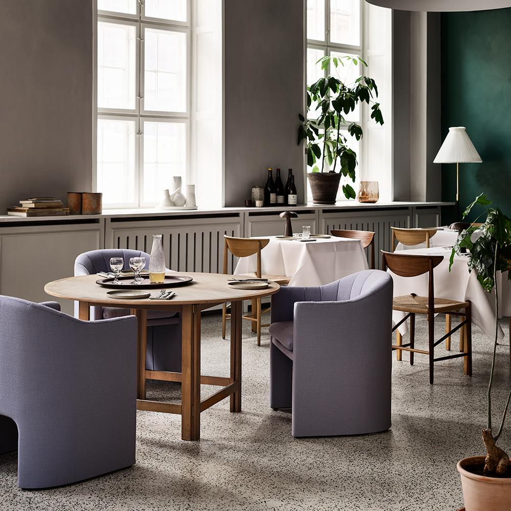 &Tradition SC24 Loafer Dining Chair