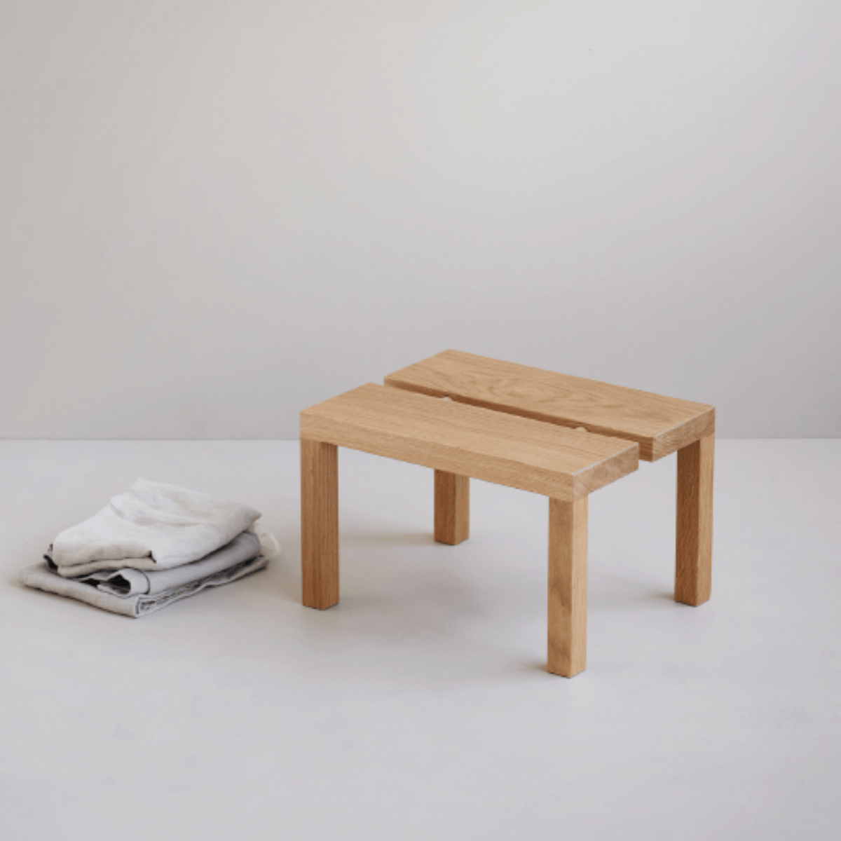 MOEBE Peg Step Stool