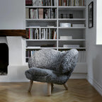 Finn Juhl The Pelican Chair In Sheepskin