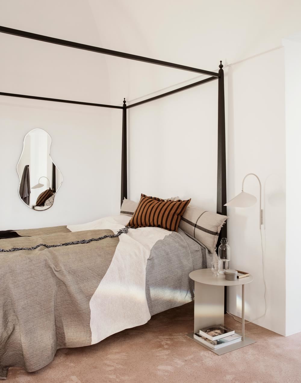 Arum swivel wall light