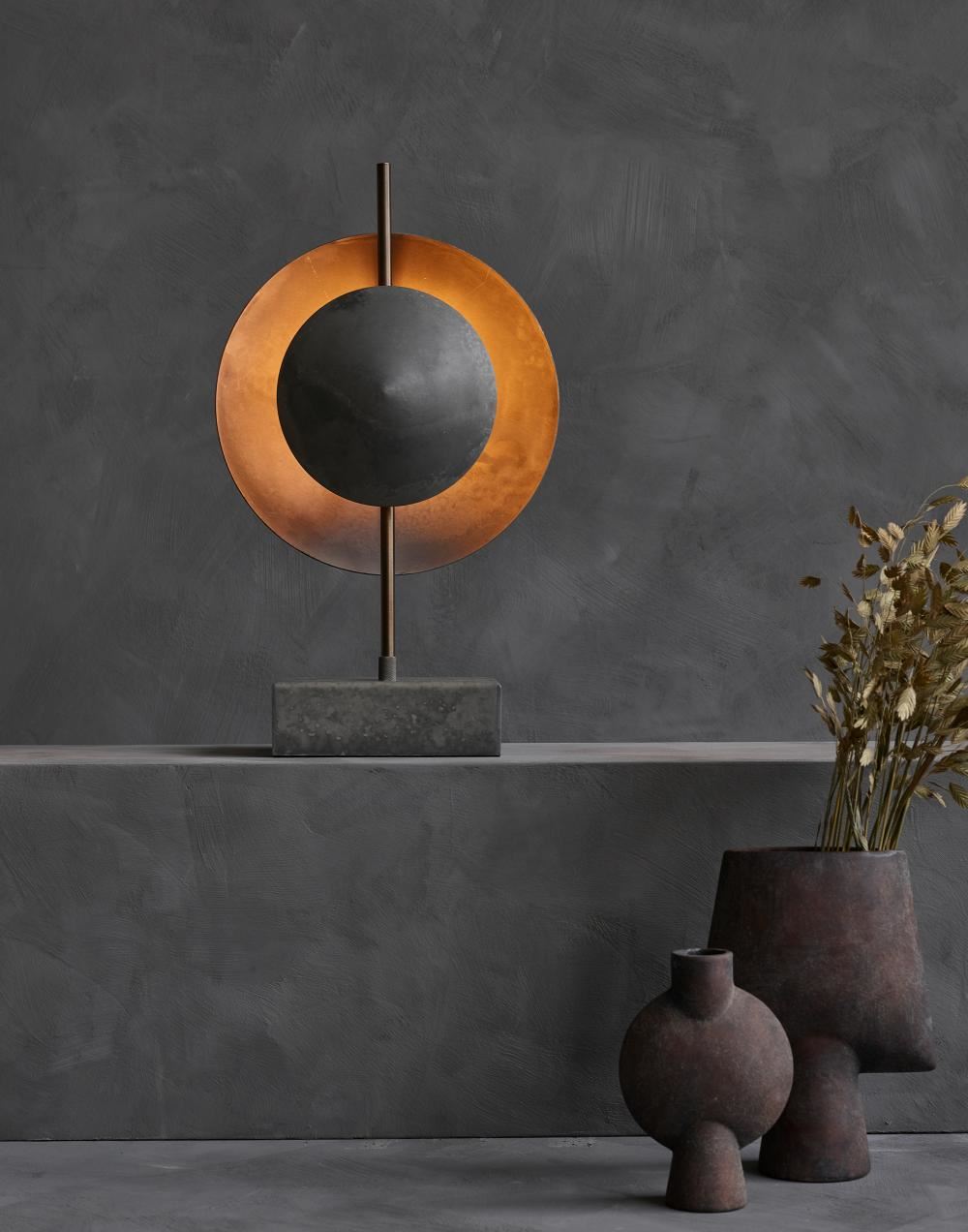 Dusk table lamp