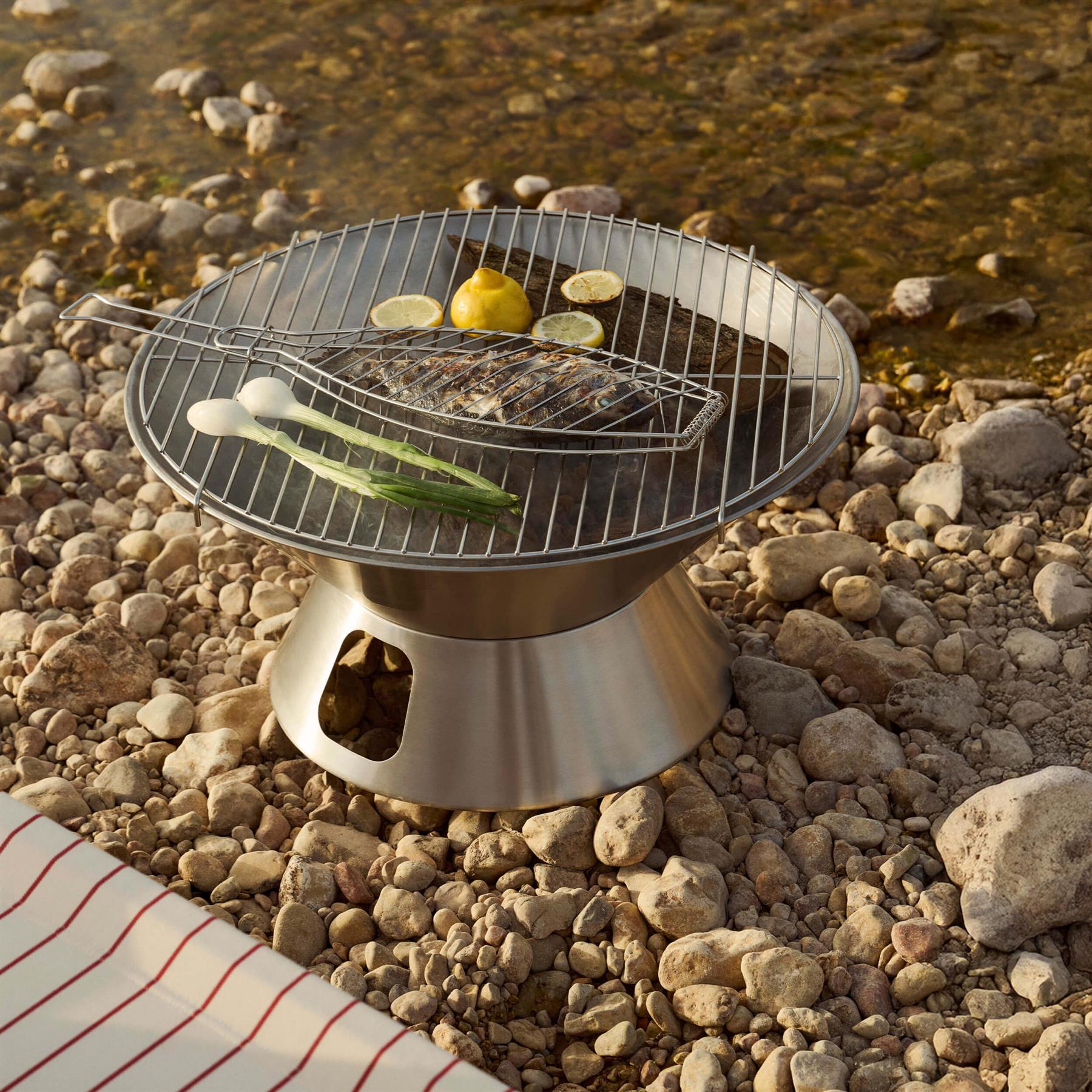 HAY Outdoor Market Fire Pit