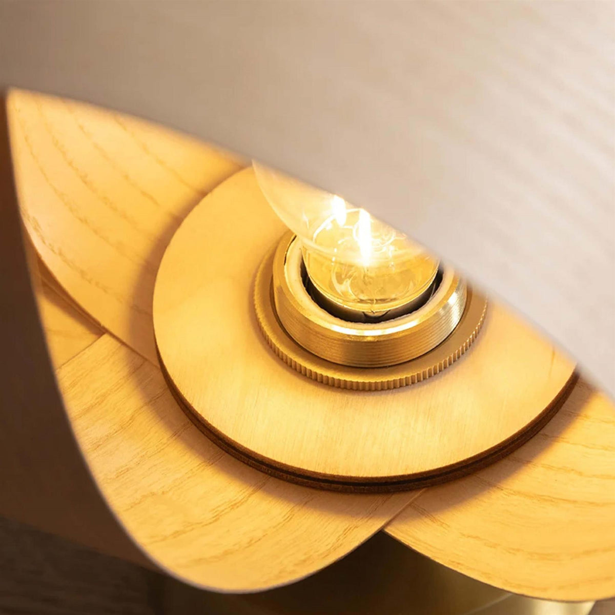 Tom Raffield Verso Portable Table Light