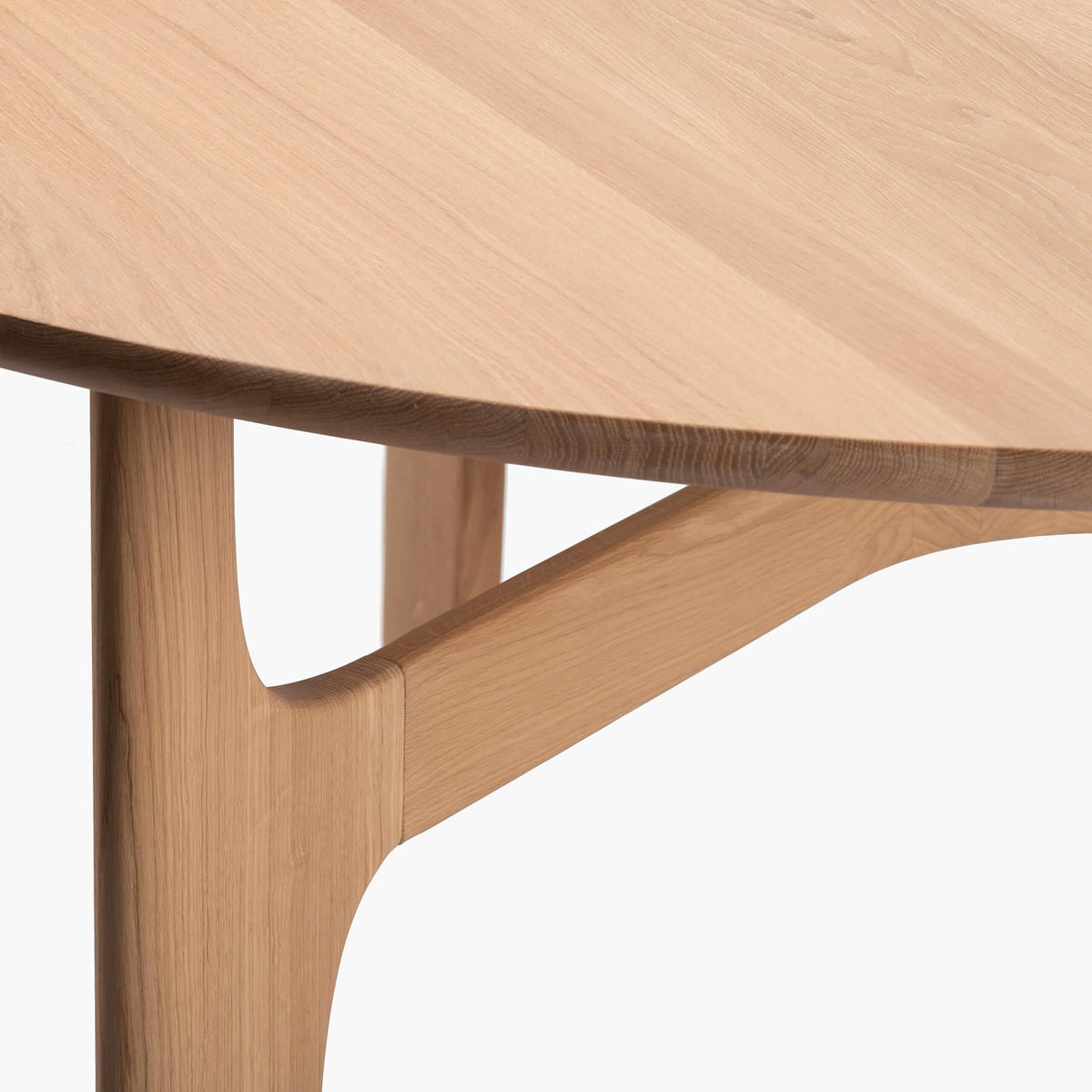 GoES Dragonfly Oak Round Table