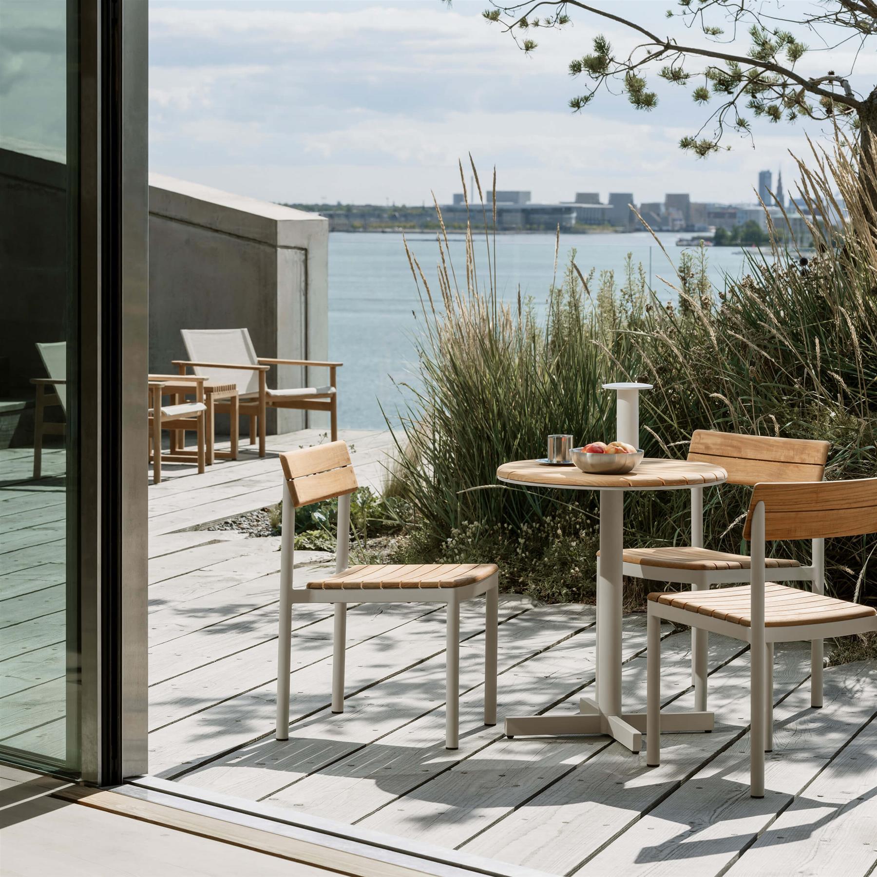 Fritz Hansen Pelagus Cafe Table
