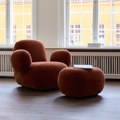 101 Copenhagen Toe Armchair Flat with Ottoman