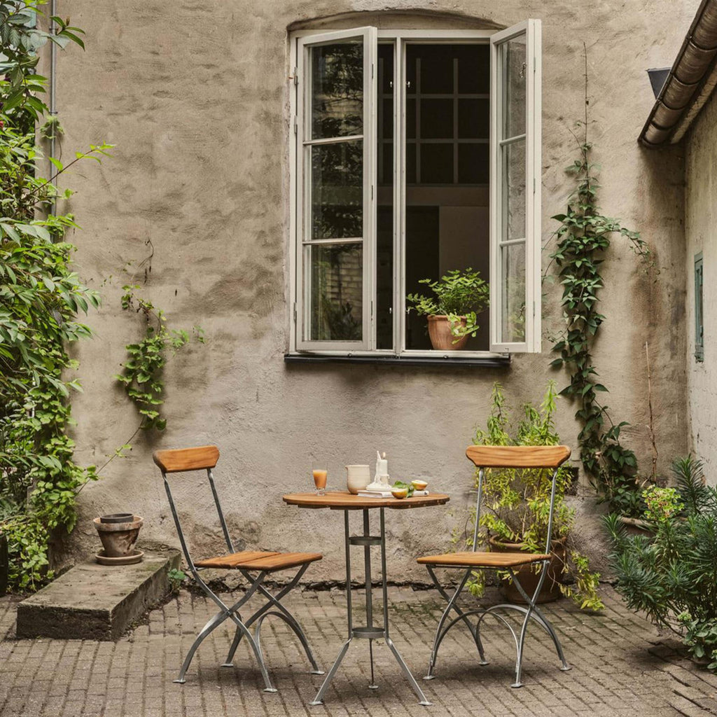 Grythyttan Stalmobler Outdoor Round Brewery Tripod Table