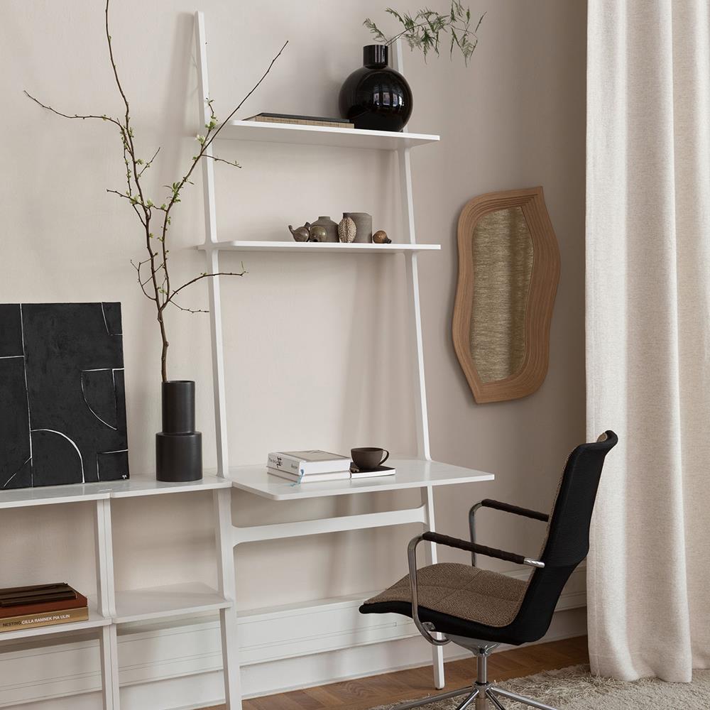 SWEDESE Libri Desk
