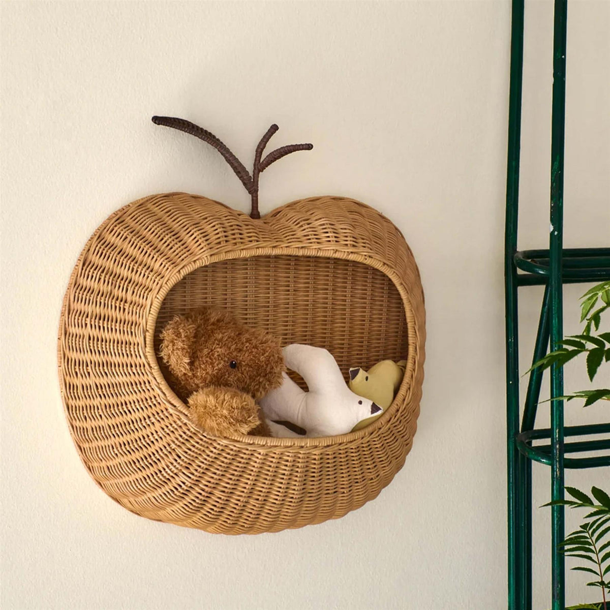 Ferm Living Apple Braided Wall Pocket
