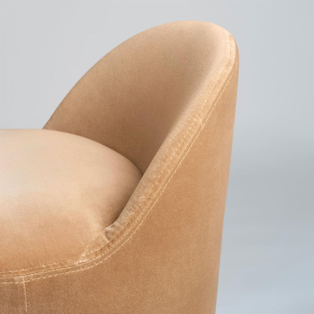 GUBI Tail Dining Chair