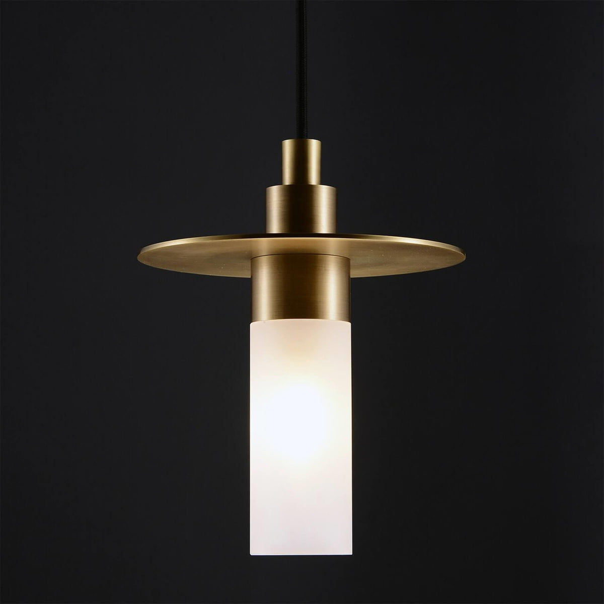 Jimmy Raiden Felix Pendant Light