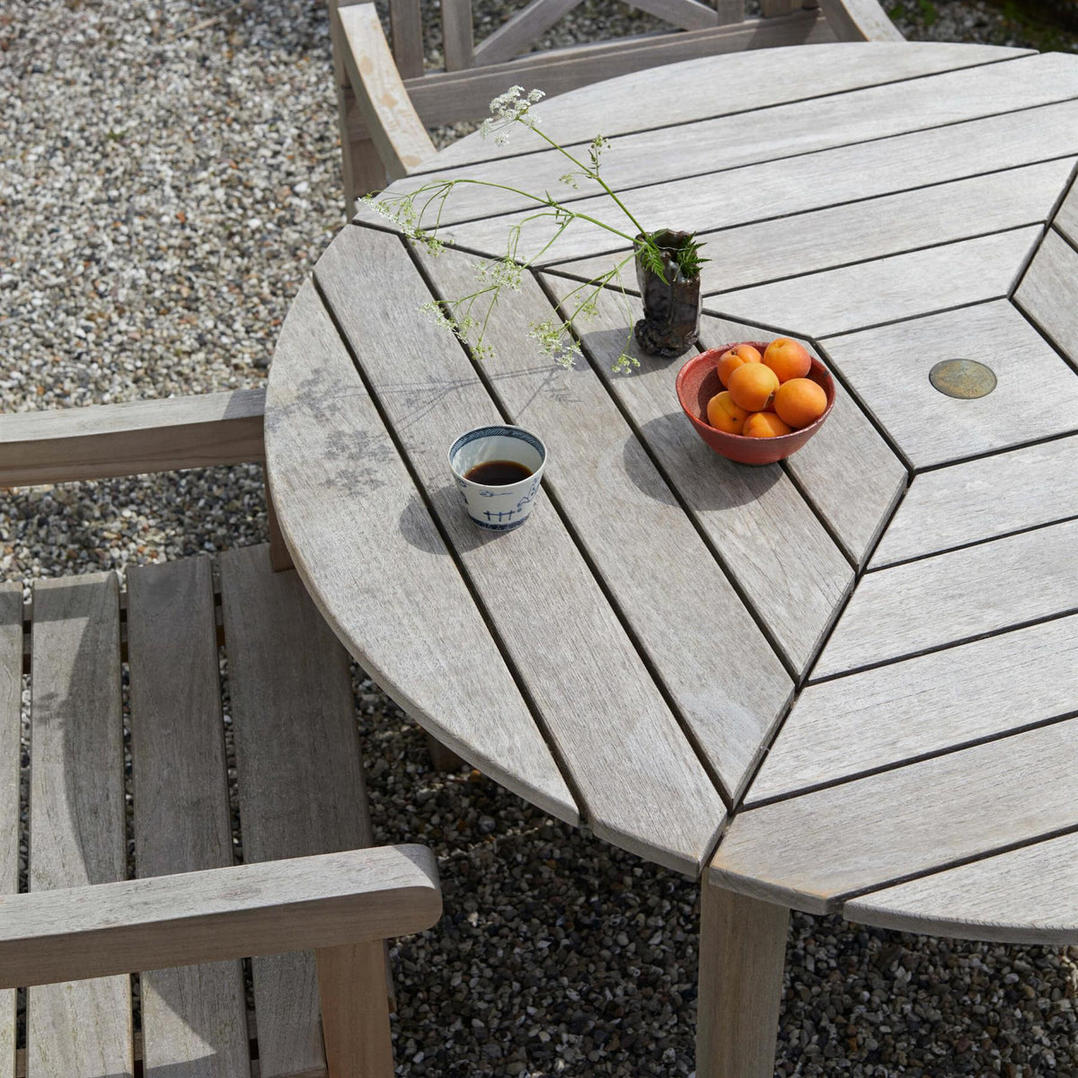 Fritz Hansen Drachmann Round Garden Dining Table