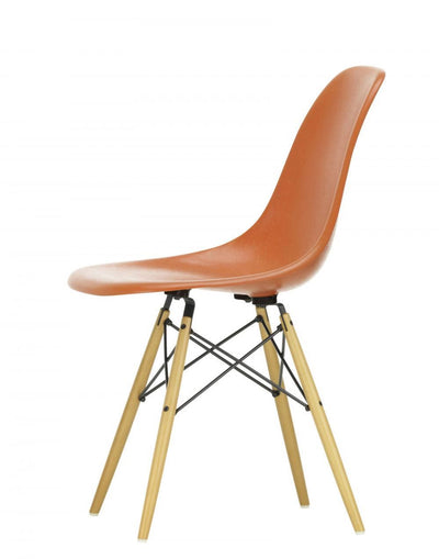 Vitra Eames DSW fibreglass Side Chair