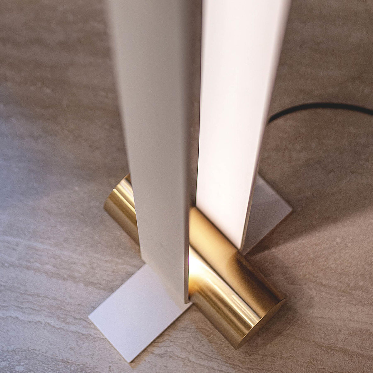 TOOY Nastro 563.62 Floor Lamp