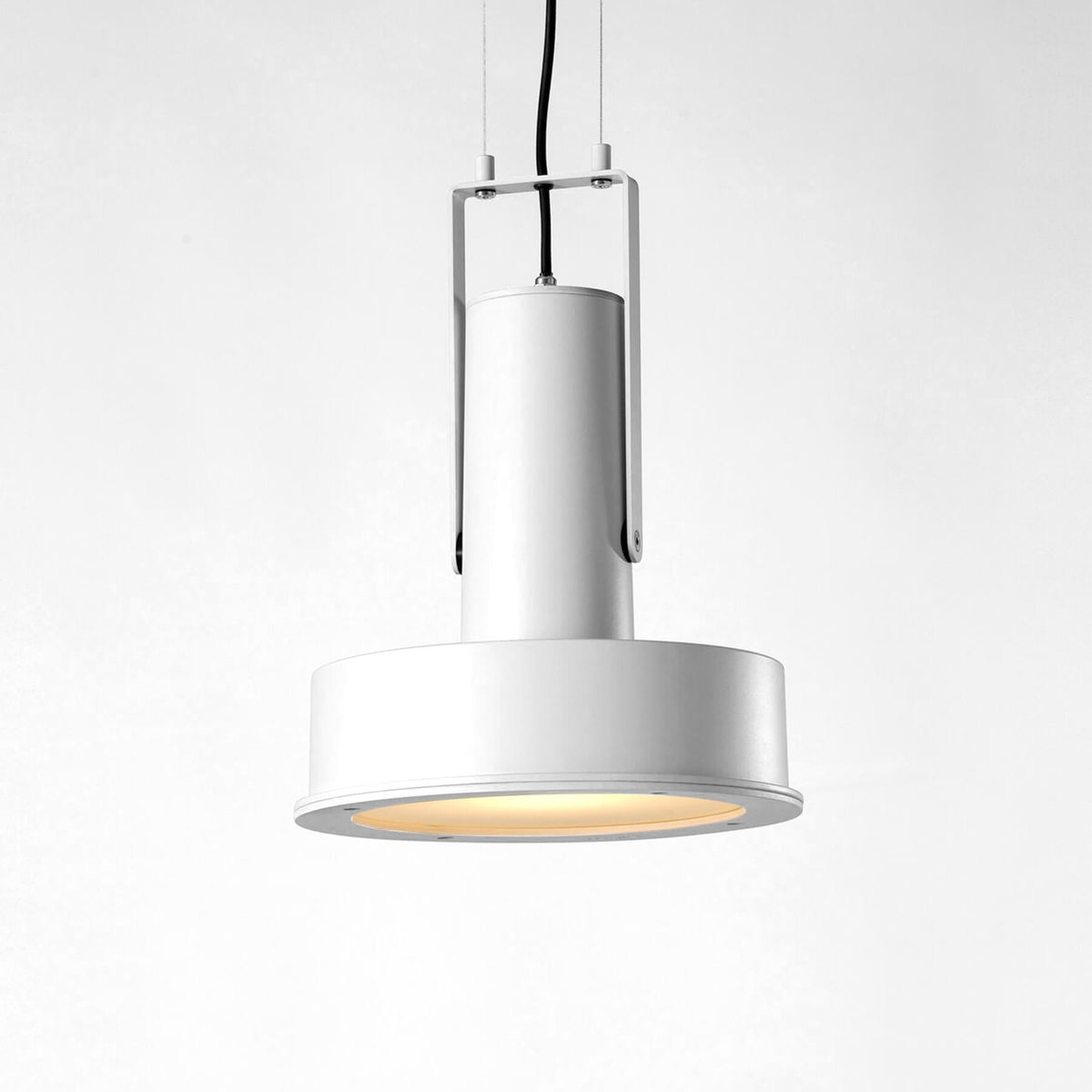 Santa & Cole Arne Domus Pendant Light