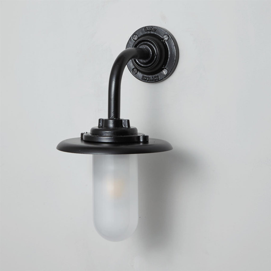 Davey Exterior Bracket Wall Light, Round 7677