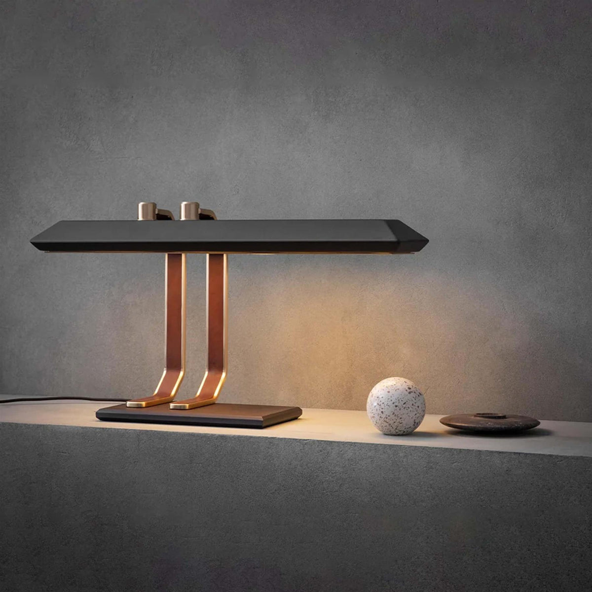 Bert Frank Rinato Console Lamp