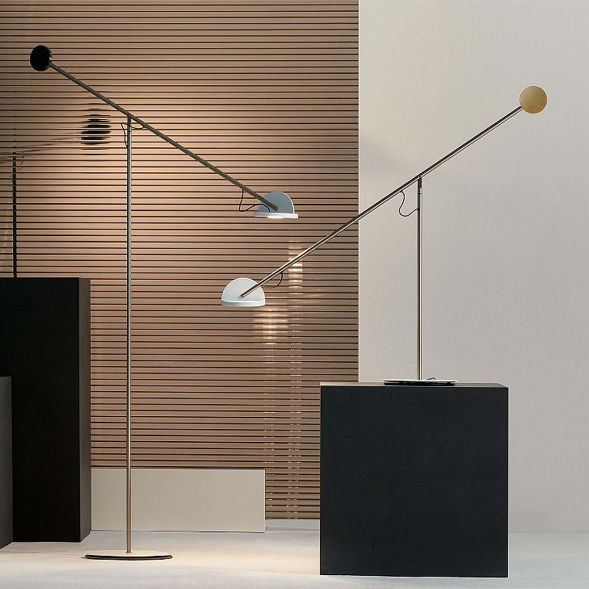 Marset CopÃ©rnica M Table Lamp