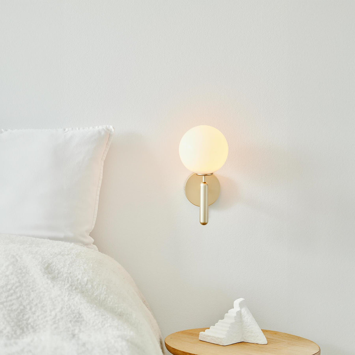 Nuura Miira Wall Light