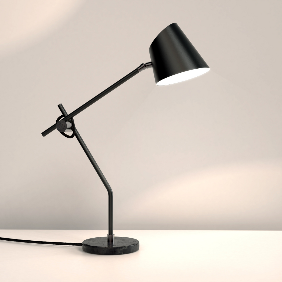 Darmes Hartau Table Light