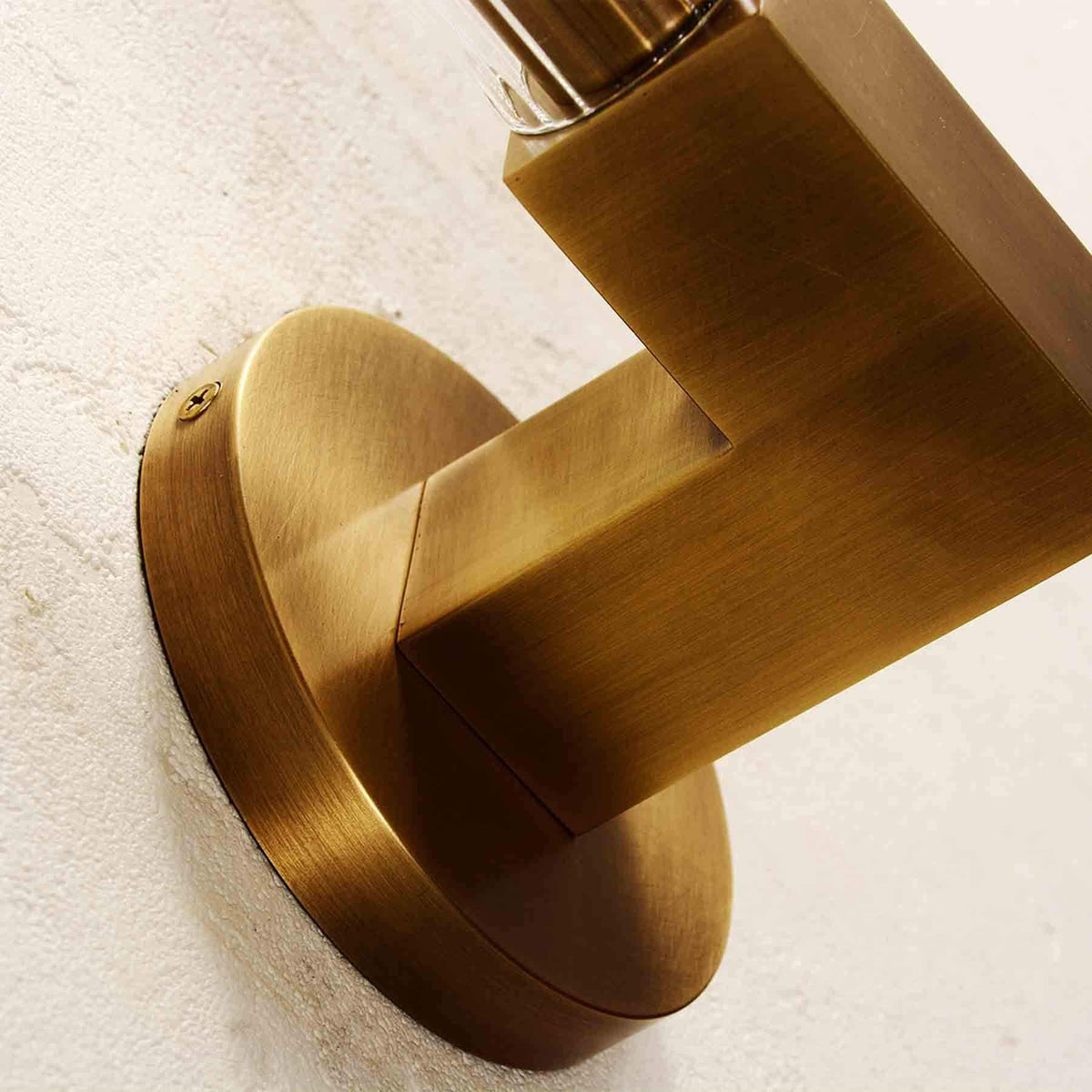 Jimmy Raiden Crown Wall Light