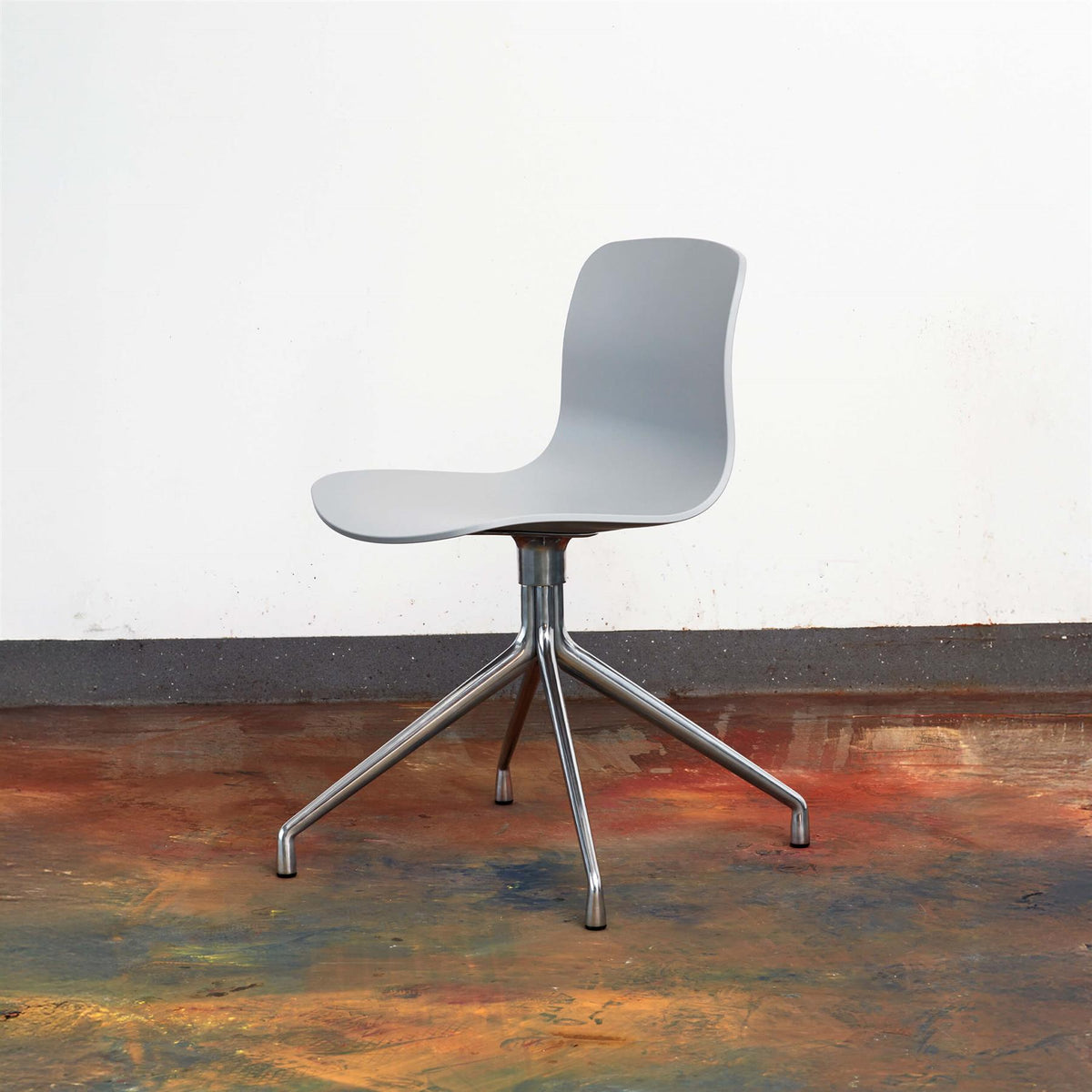 HAY AAC 10 Chair, 4 Star Swivel Base Standard Glider