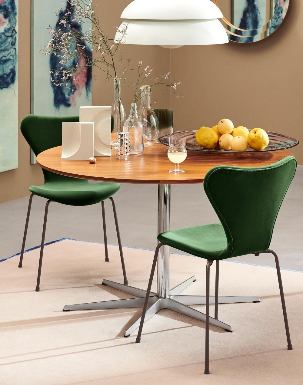 Fritz Hansen Series 7 Chair - Velvet Edition