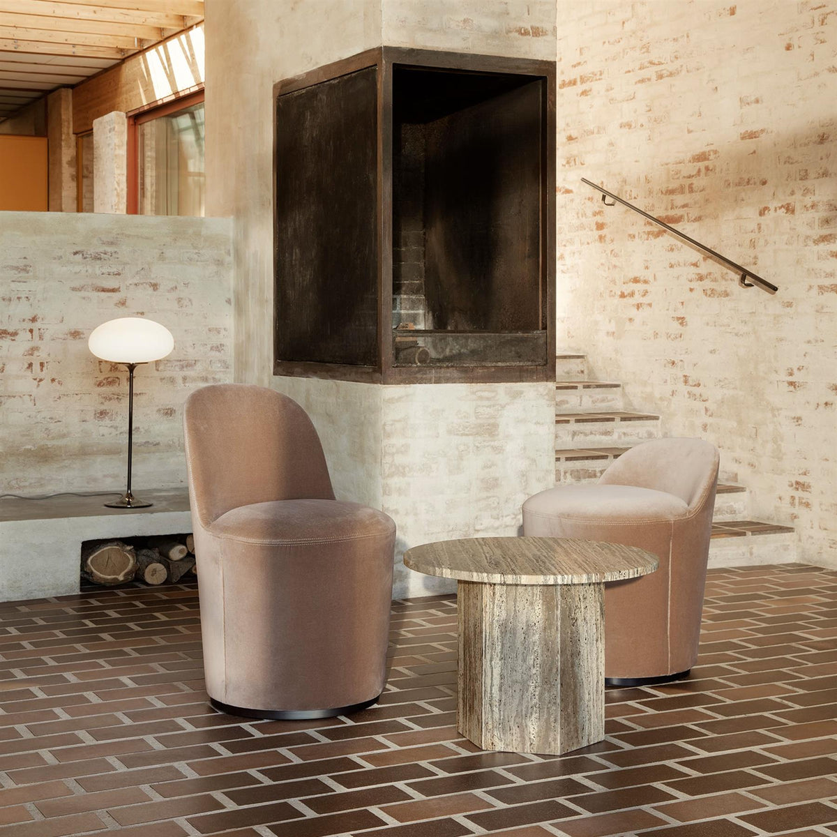 GUBI Tail Dining Chair