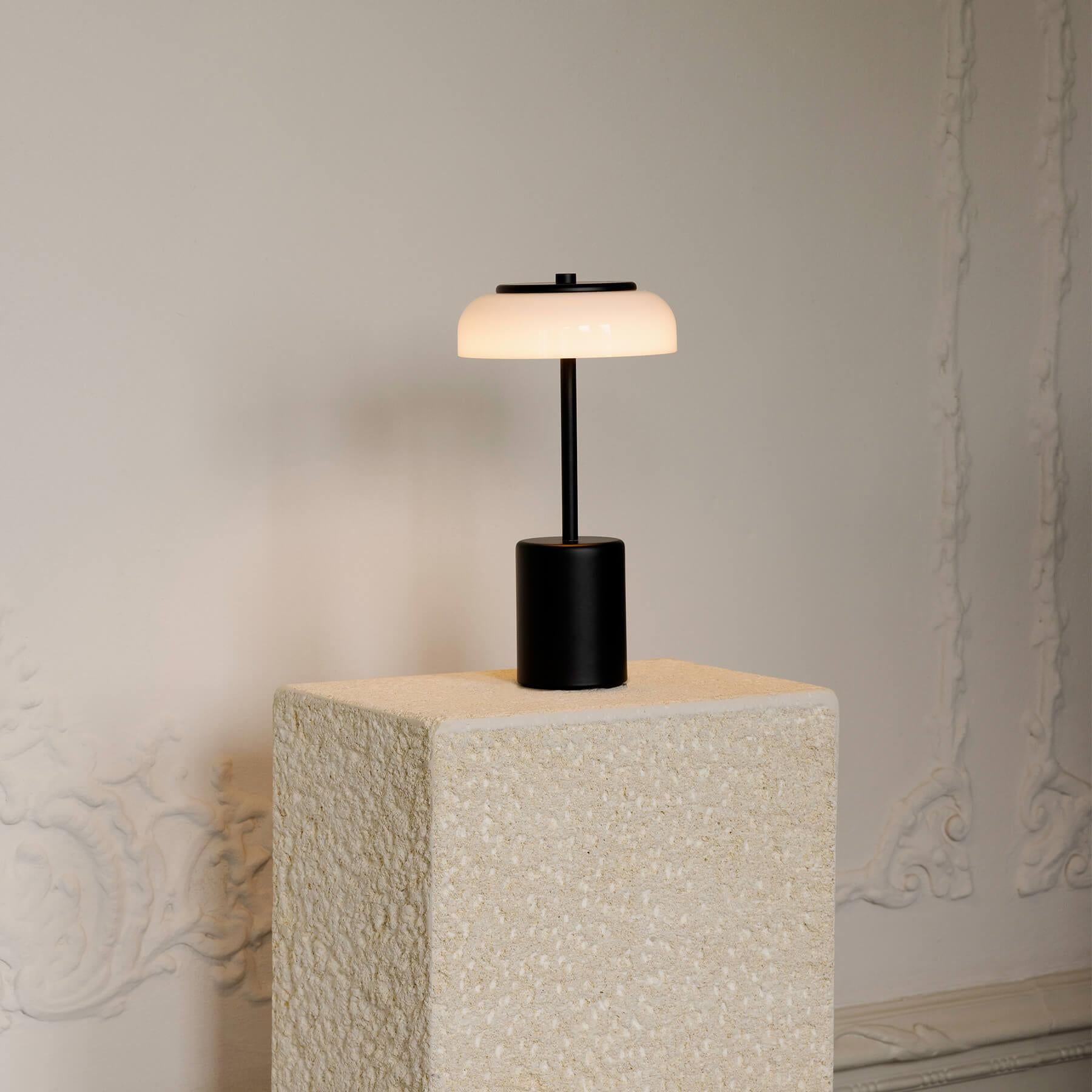 Nuura Blossi Table Mini Portable Rechargeable Lamp