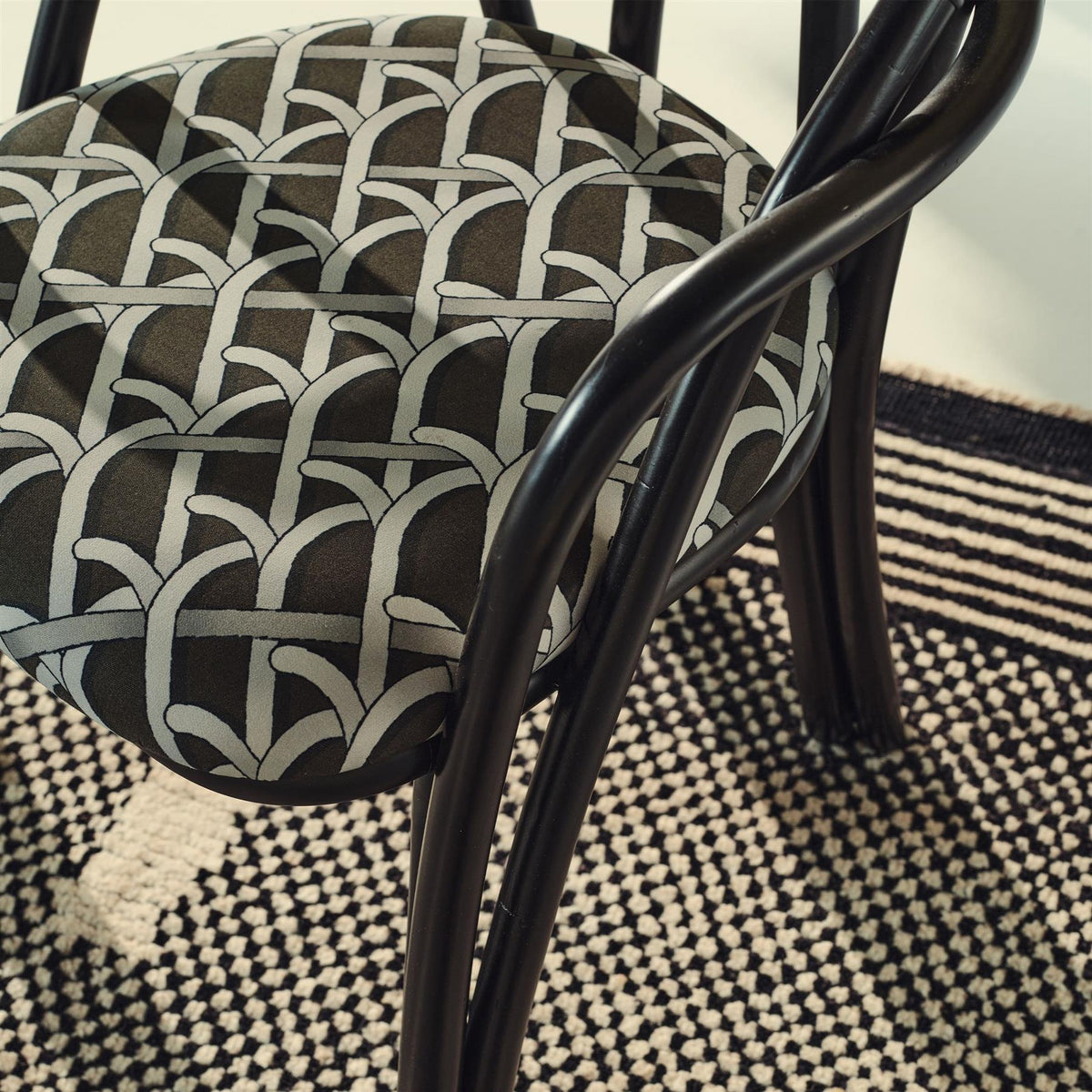 GUBI Bistra Dining Armchair