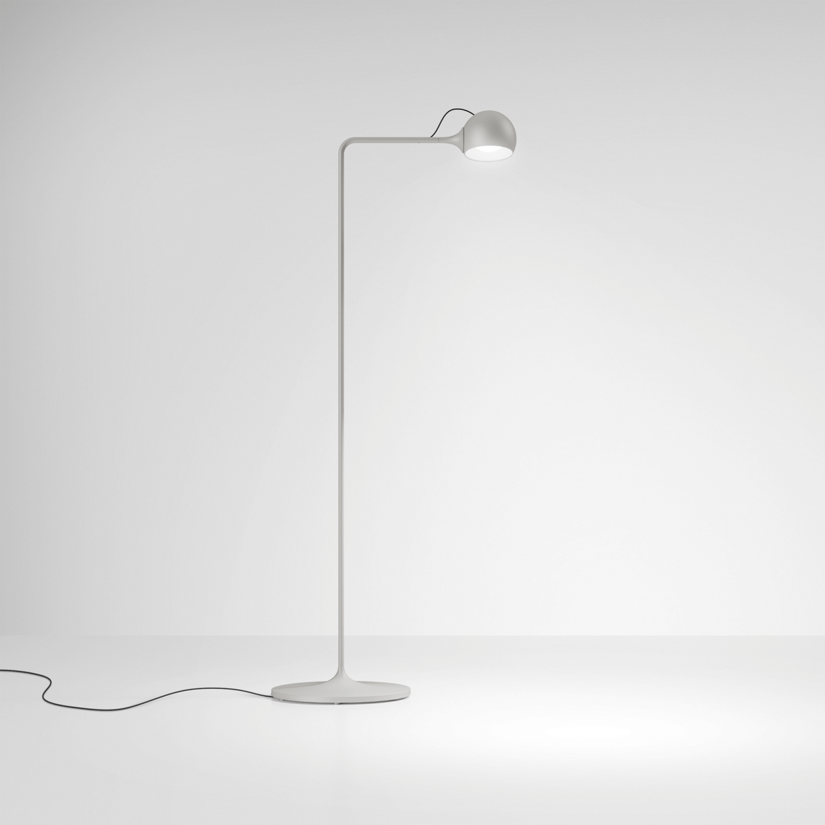Artemide Ixa Reading Floor Lamp