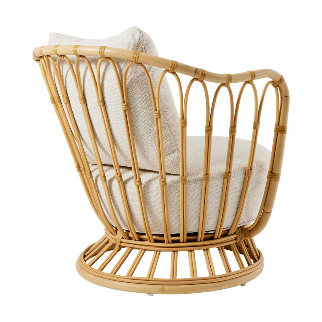 GUBI Grace Outdoor Lounge Chair