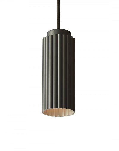 Donna pendant