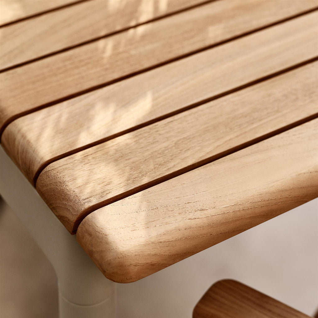 Fritz Hansen Pelagus Garden Dining Table