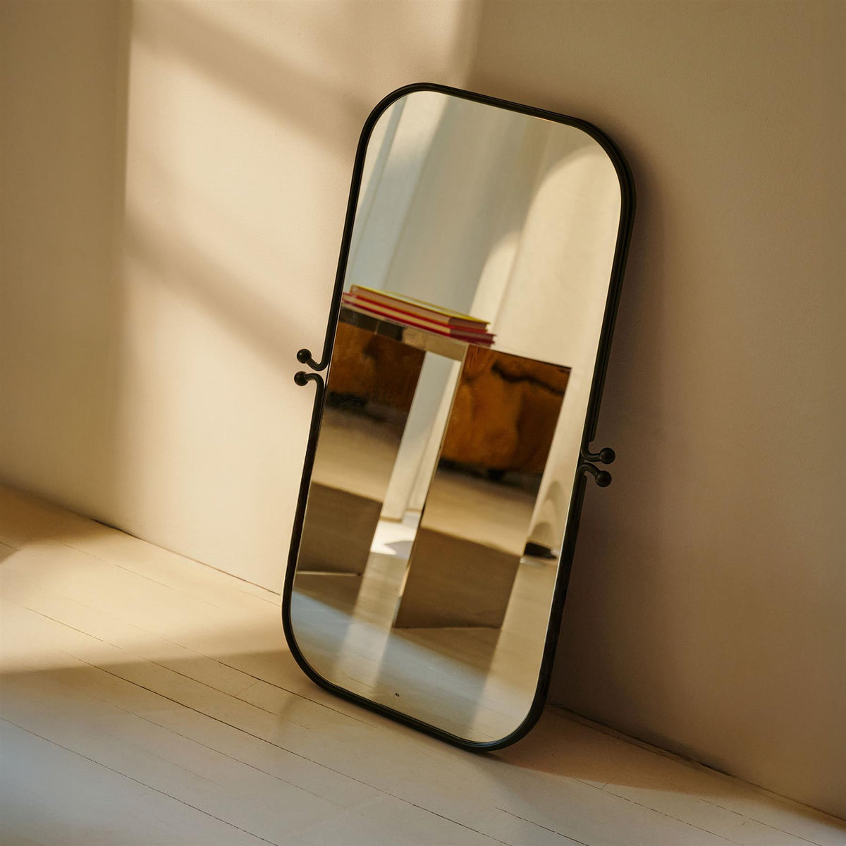 Ready To Hang Clasp Mirror