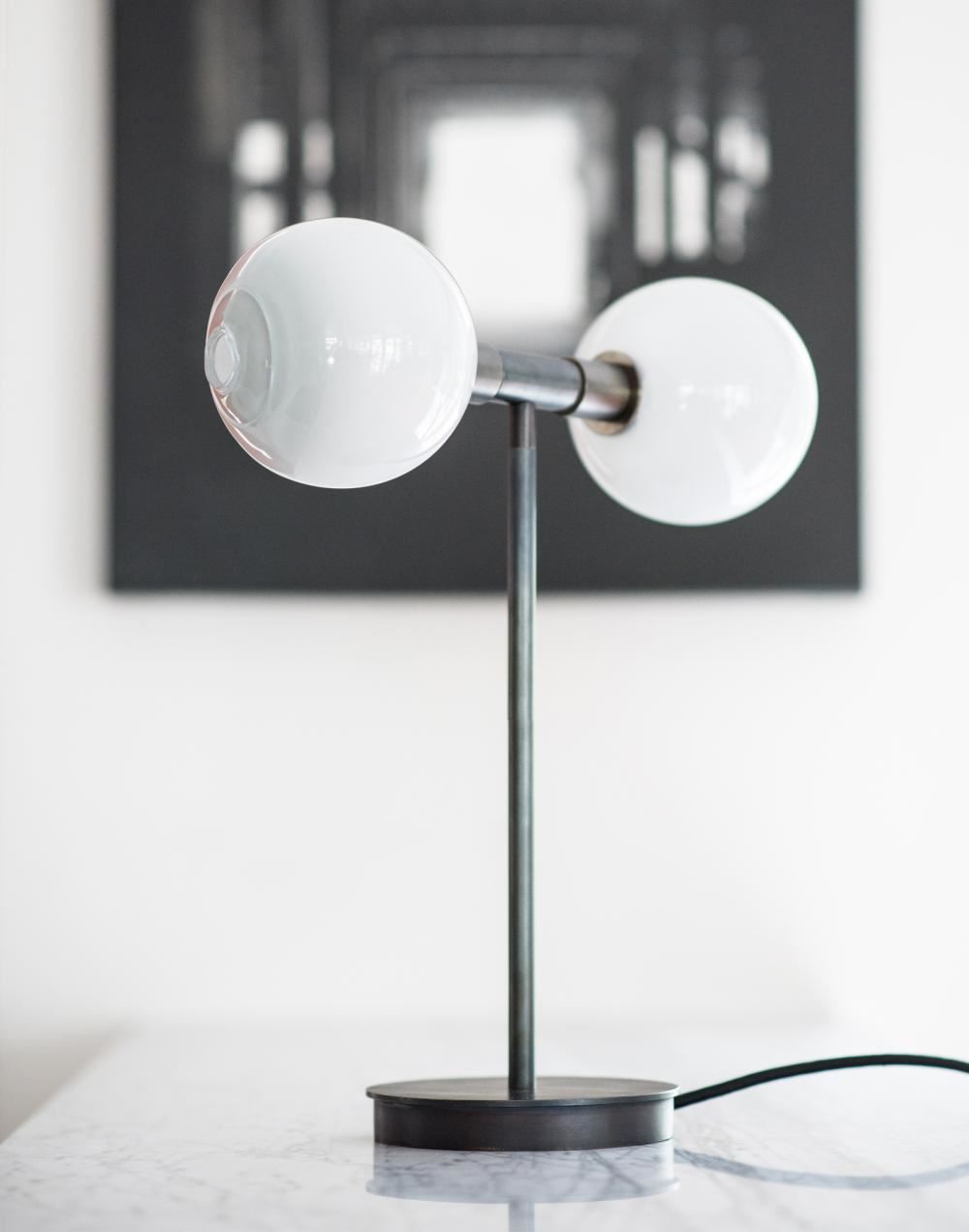 Stem table lamp