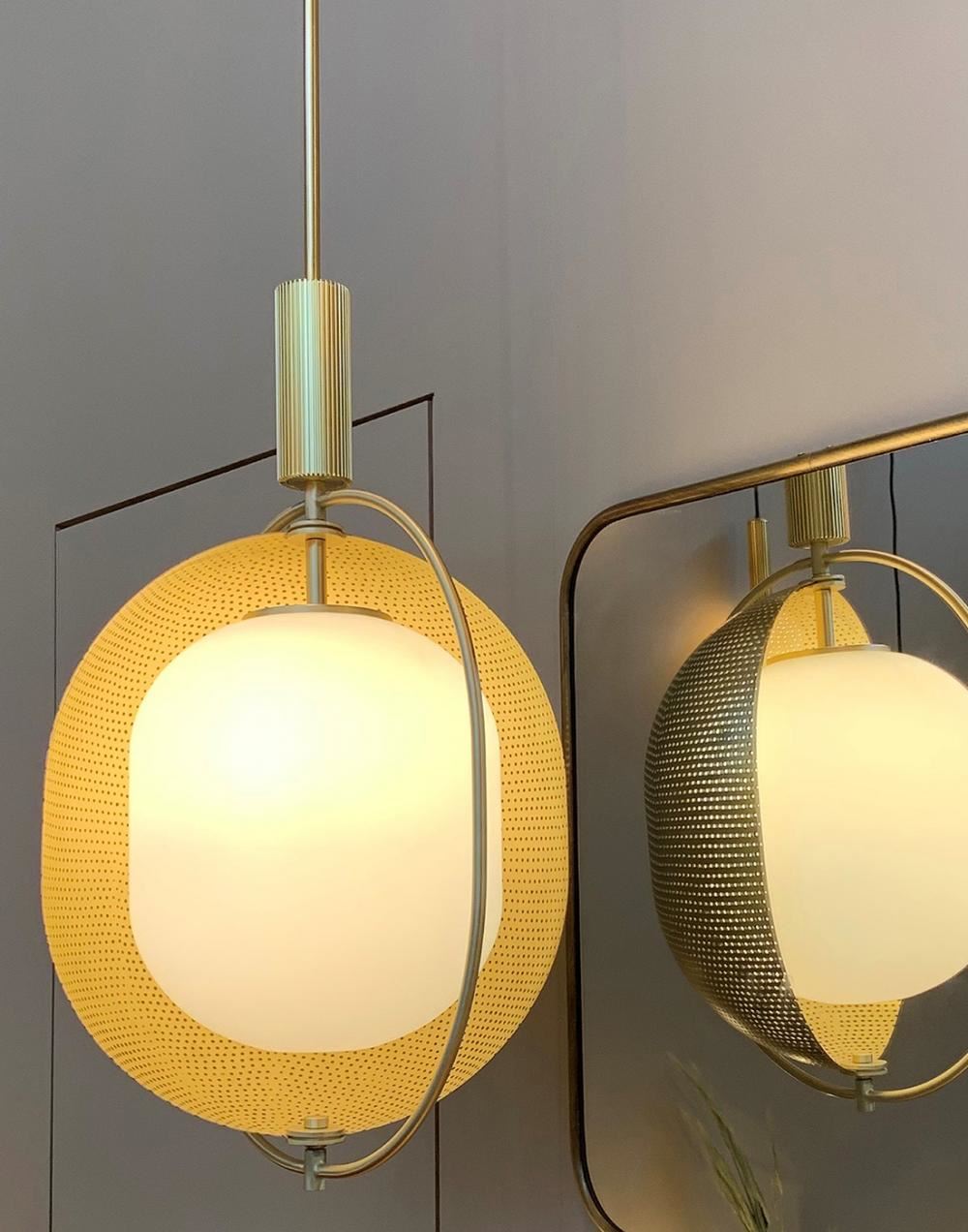 101 Copenhagen Pearl Pendant Light