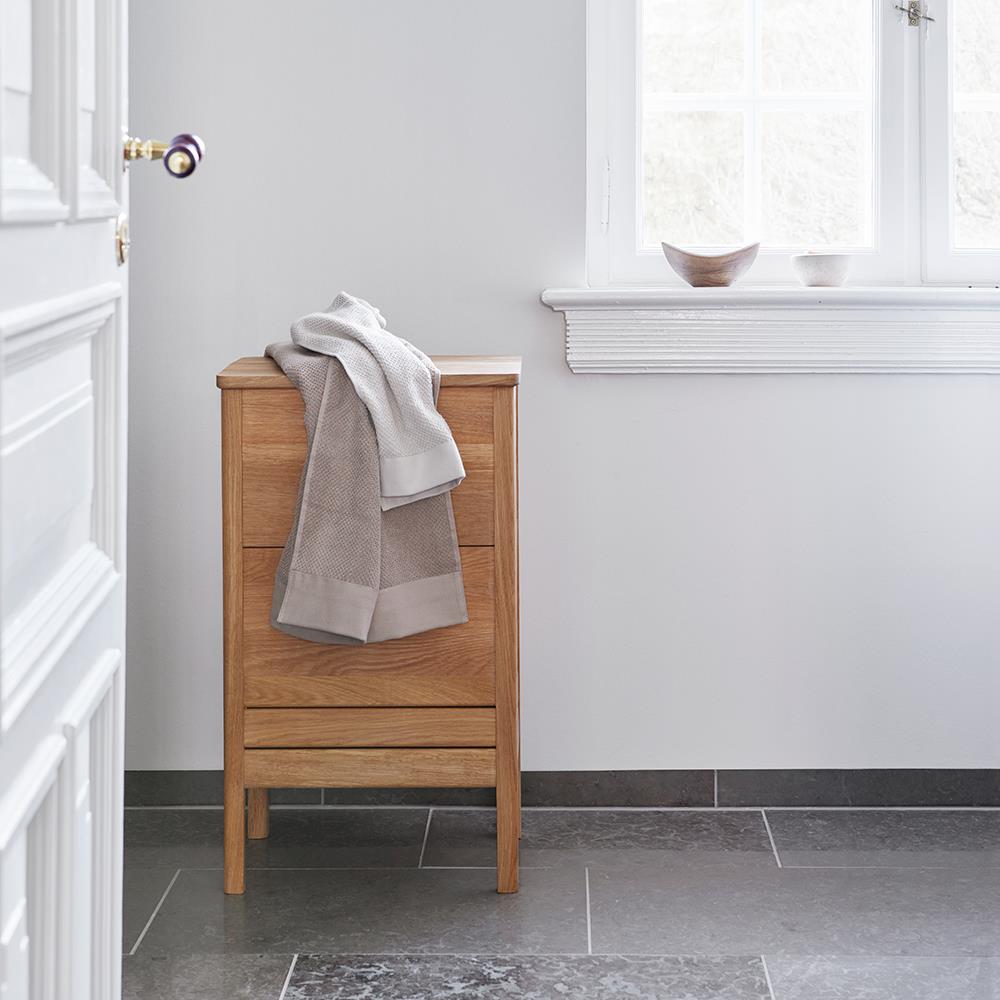 Form & Refine A Line Laundry Box