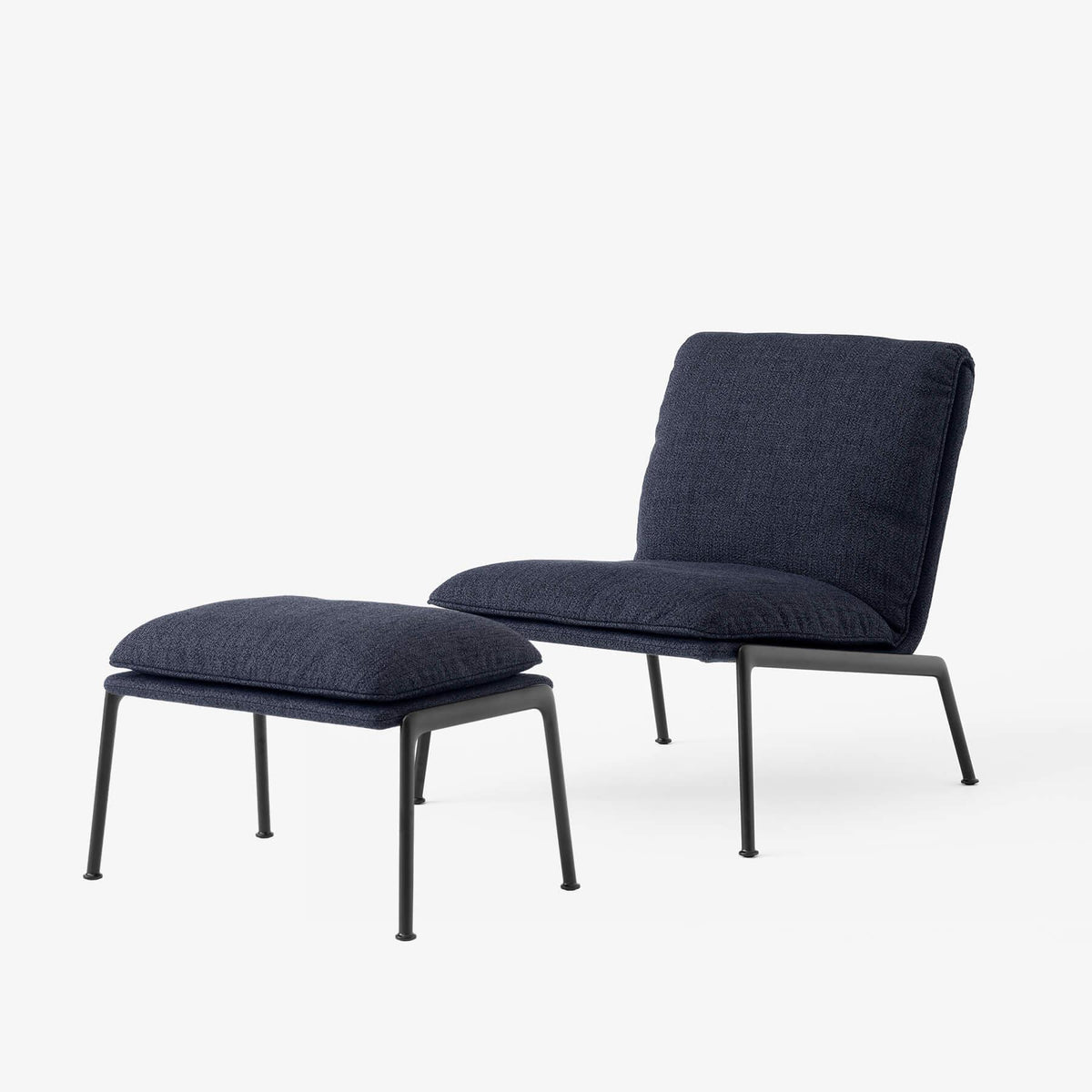 &Tradition LN18 Muno Lounge Chair & LN20 Ottoman