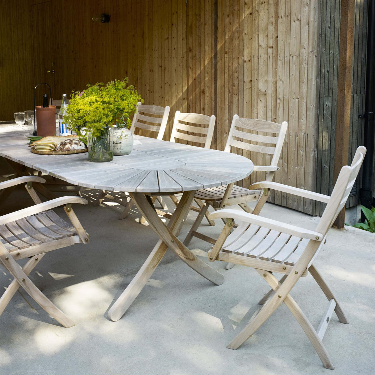 Fritz Hansen Selandia Extendable Garden Table