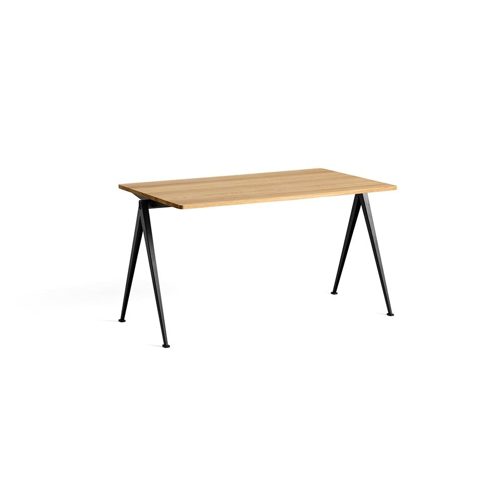 HAY Pyramid Dining Table 01 / 02