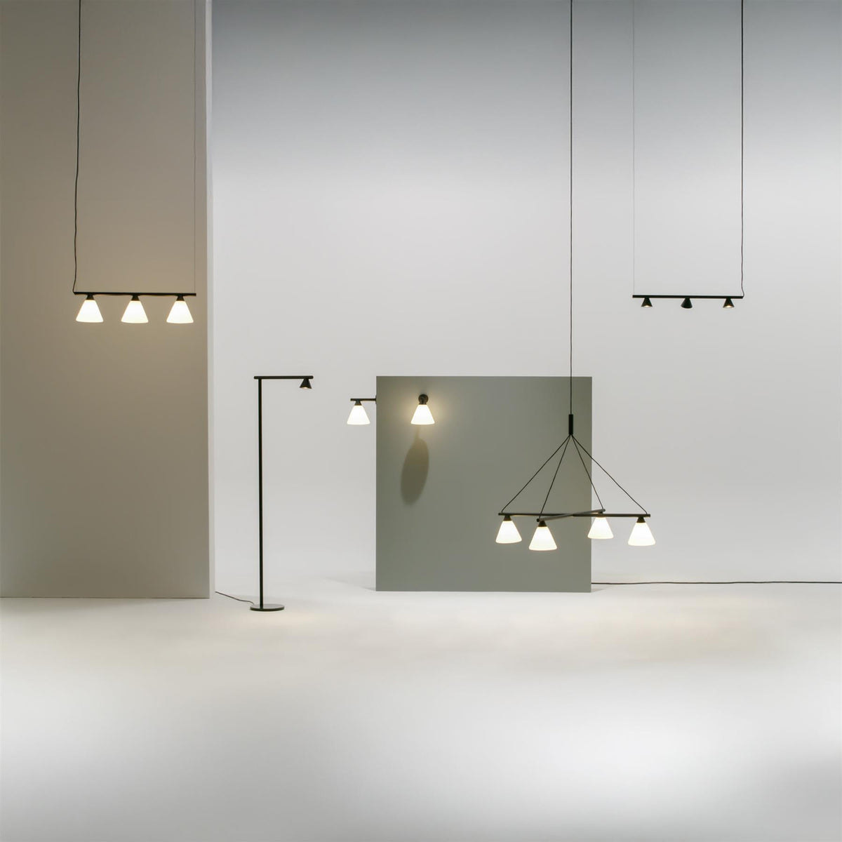 AGO Probe Wall Light