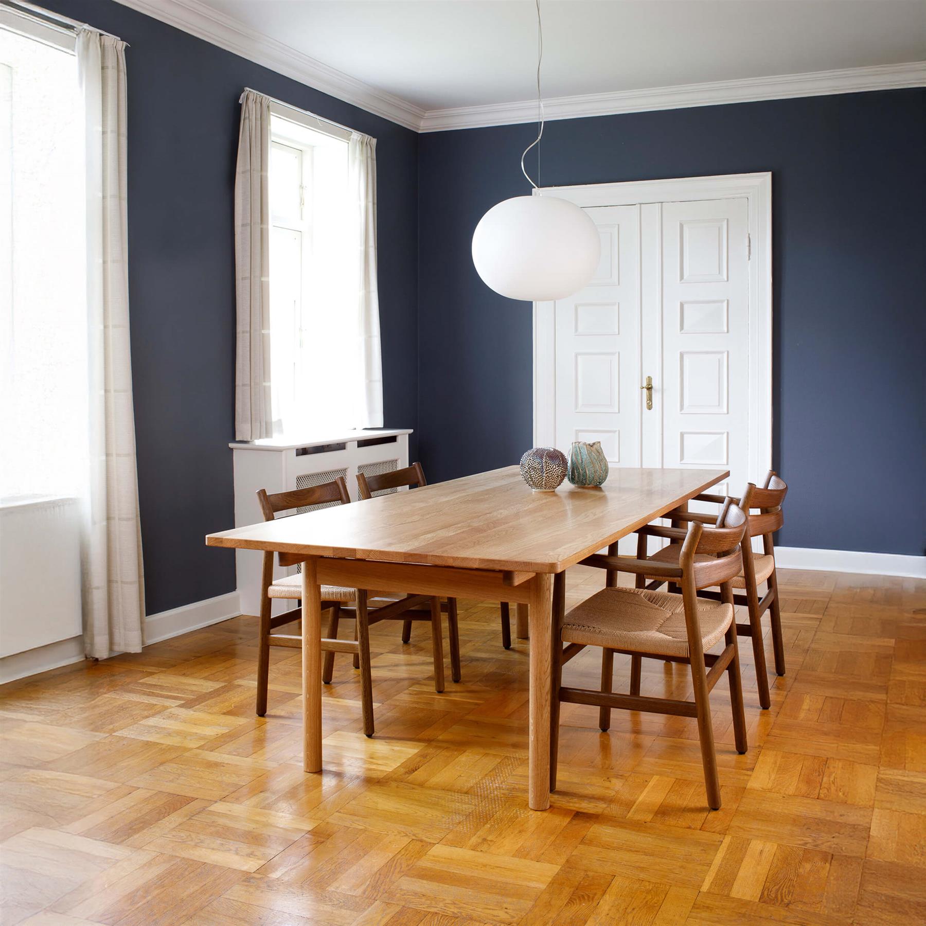 Bernstorffsminde Brú Table
