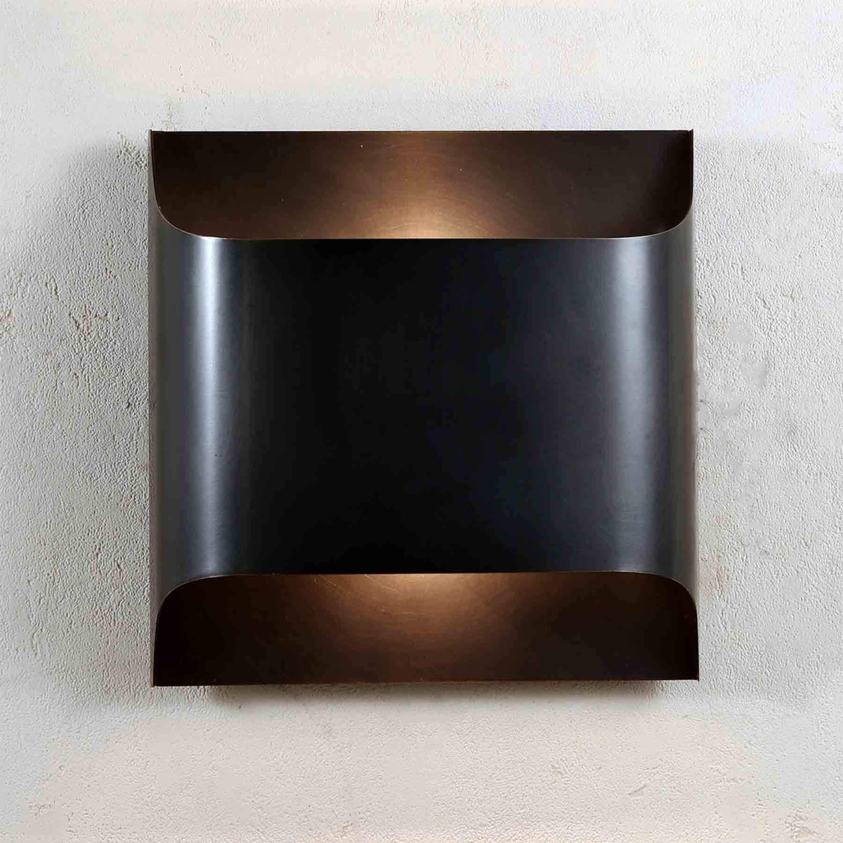 Jimmy Raiden Luther Wall Light