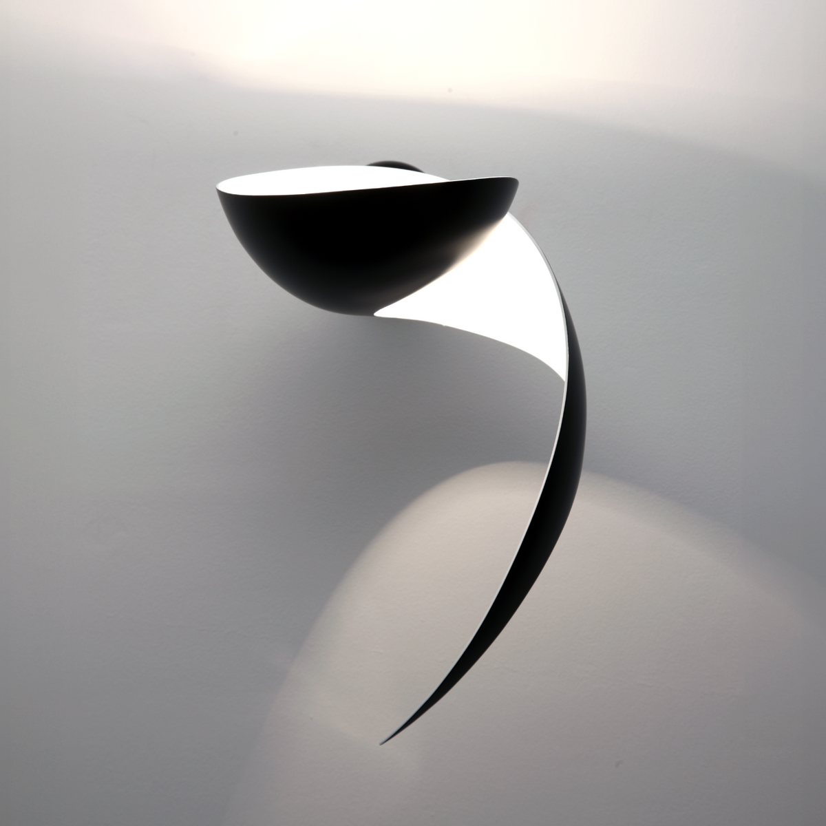 Serge Mouille Petite Applique Flamme Wall Lamp